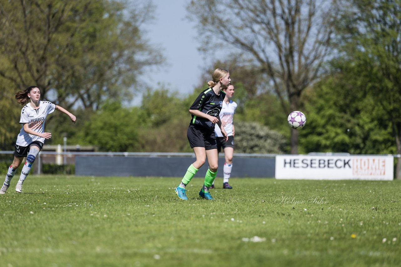 Bild 139 - wBJ SV Henstedt Ulzburg - FSG Oldendorf Itzehoe : Ergebnis: 6:3